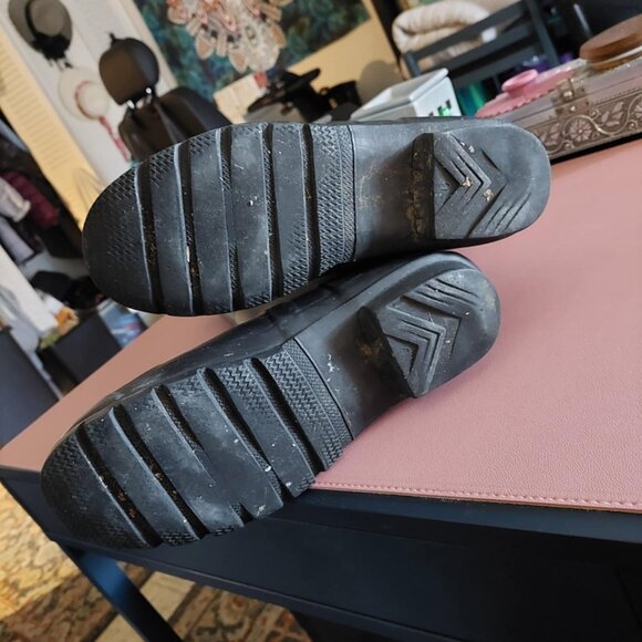 Hunter Women's Black Rain Boots - Picture 3 of 4